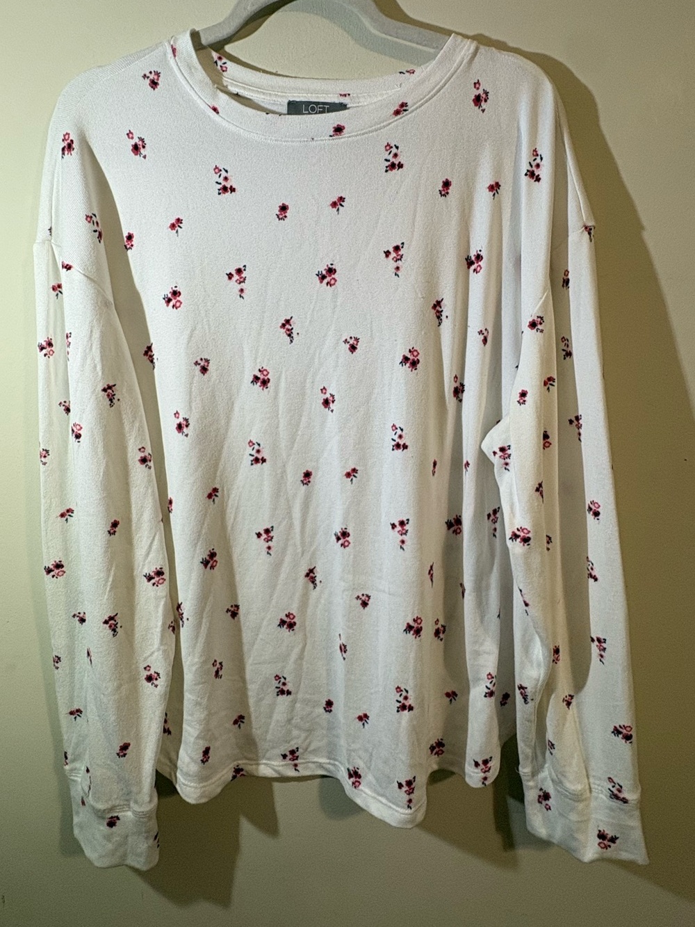 LOFT pajama set Women’s XL long sleeve top w/matching bottom white floral design